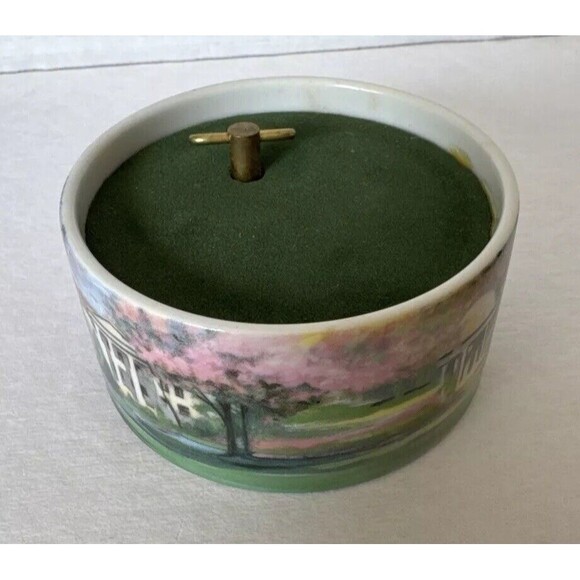 Gone with the Wind Music Box - Scarlett At 12 Oaks -William Chambers Taras theme - Picture 7 of 10